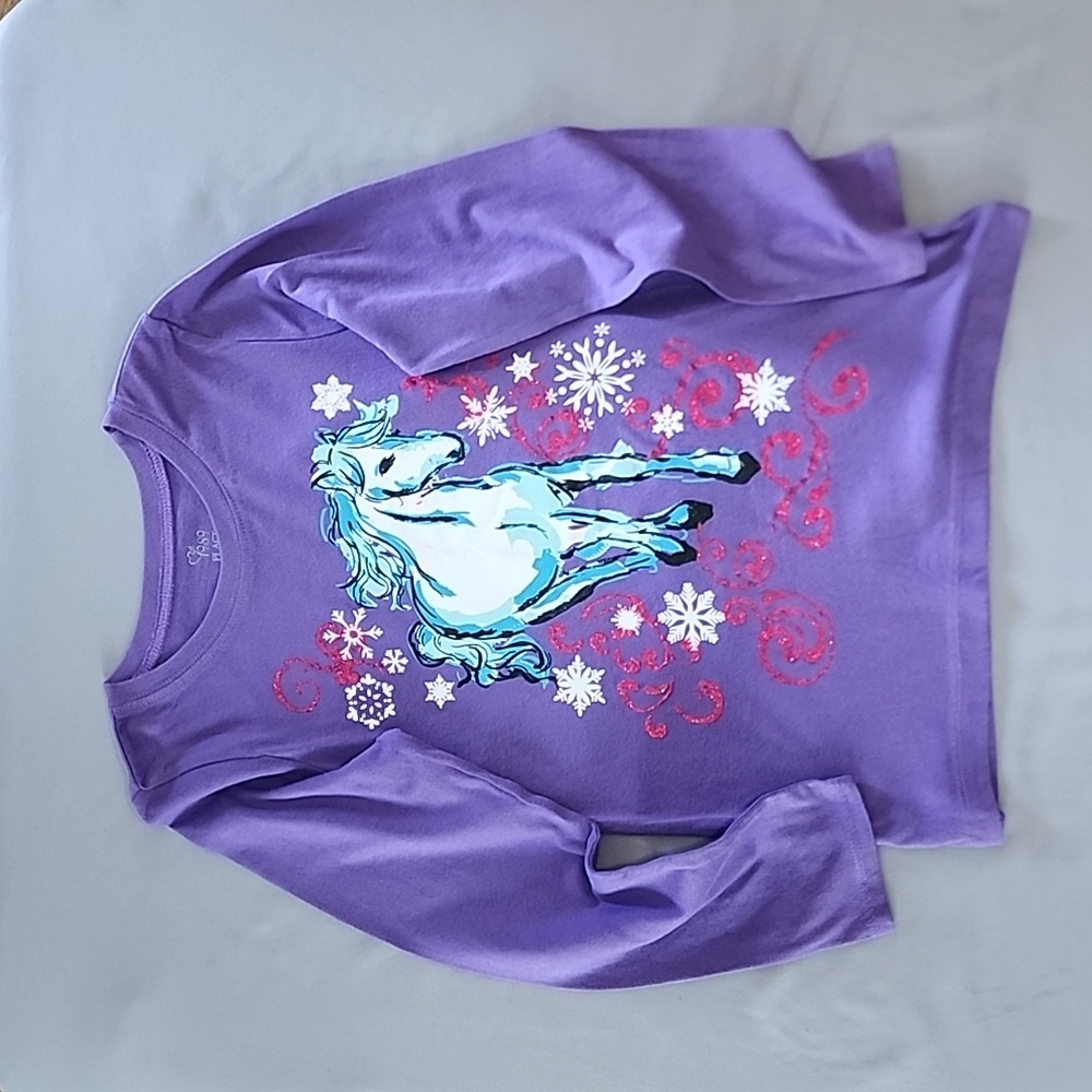 1989 ChildsPlace purple long sleeve (horse) shirt. Size: (7-8),